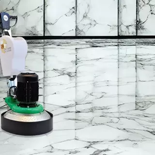 Cristallisation d'un sol en marbre